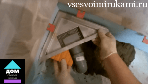 Сантехнический трап для душа угловой. Установка.